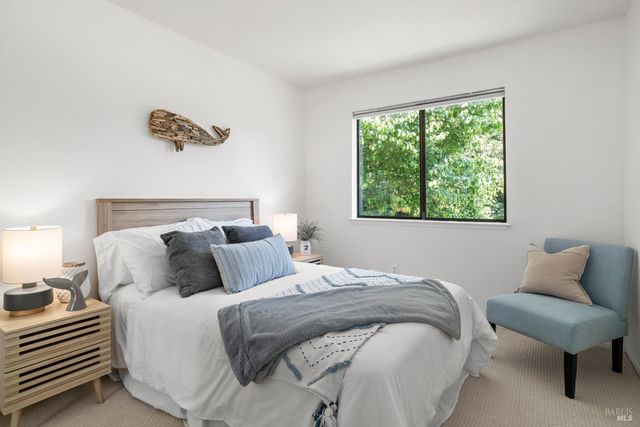 307 Scotia Ln, Novato, CA 94947