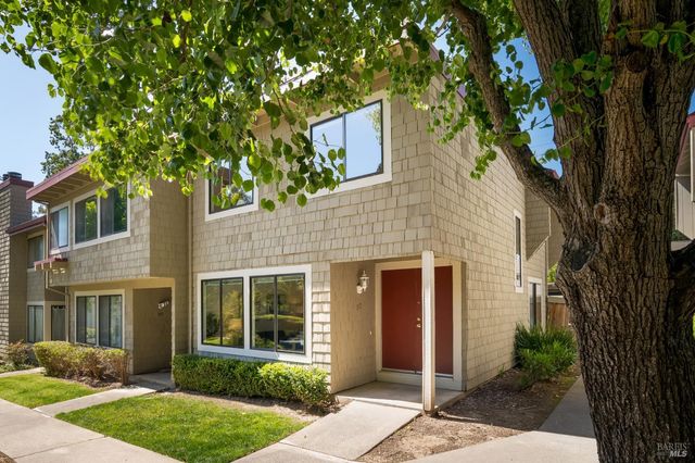 307 Scotia Ln, Novato, CA 94947