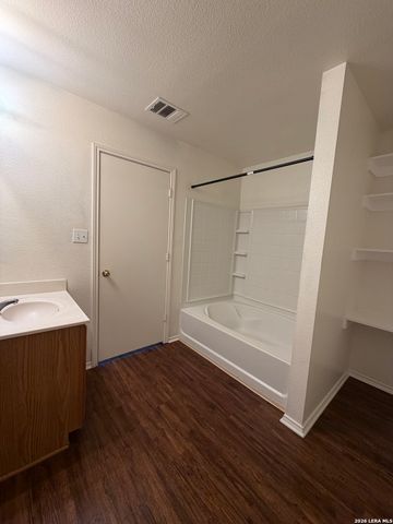 1635 Mason King, San Antonio, TX 78260