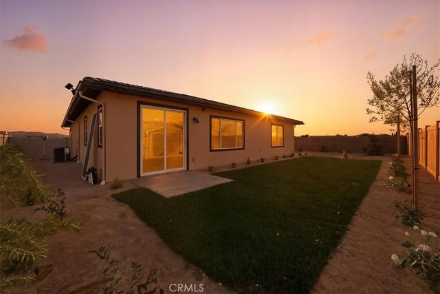 3211 E Avenue J-4, Lancaster, CA 93535