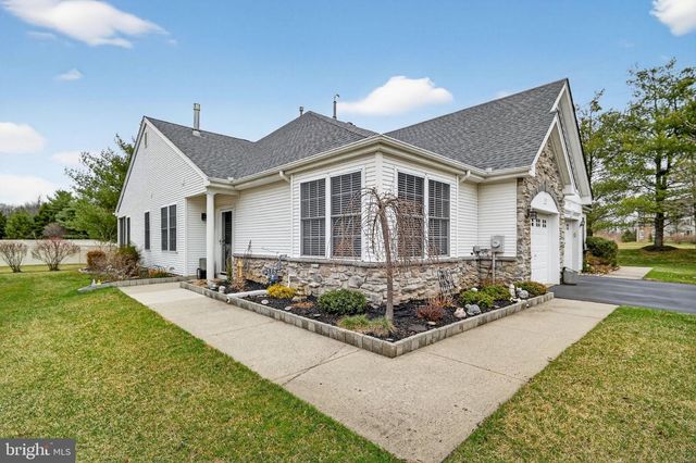 137 BURHOLME DR, Hamilton, NJ 08691