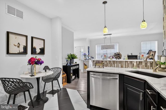 137 BURHOLME DR, Hamilton, NJ 08691