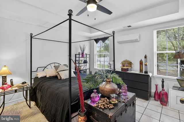 137 BURHOLME DR, Hamilton, NJ 08691