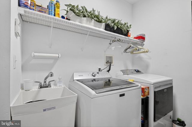 137 BURHOLME DR, Hamilton, NJ 08691