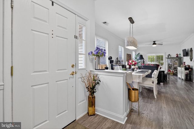 137 BURHOLME DR, Hamilton, NJ 08691