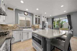 28640 Silverking Trail, Saugus, CA 91390
