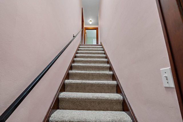 615 W BENT AVENUE, Oshkosh, WI 54901