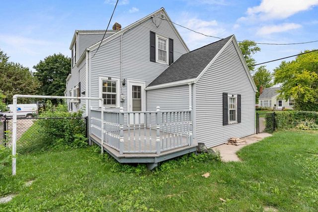 615 W BENT AVENUE, Oshkosh, WI 54901