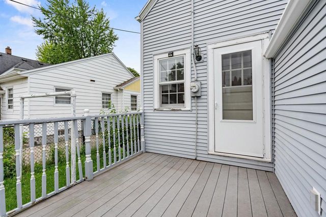 615 W BENT AVENUE, Oshkosh, WI 54901