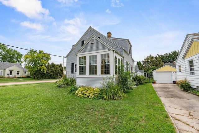 615 W BENT AVENUE, Oshkosh, WI 54901
