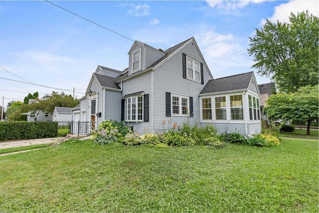 615 W BENT AVENUE, Oshkosh, WI 54901