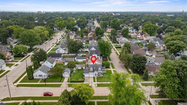 615 W BENT AVENUE, Oshkosh, WI 54901