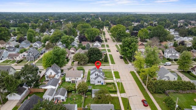 615 W BENT AVENUE, Oshkosh, WI 54901