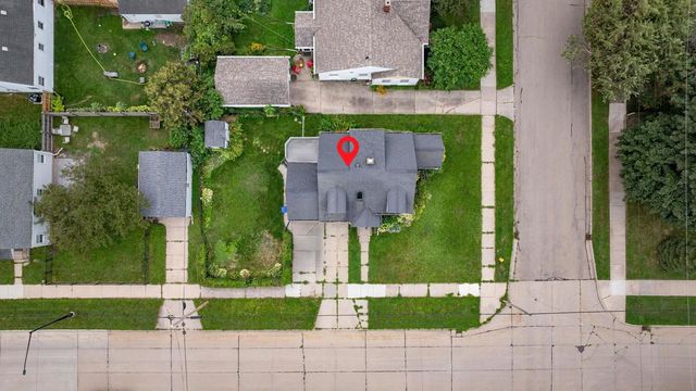 615 W BENT AVENUE, Oshkosh, WI 54901