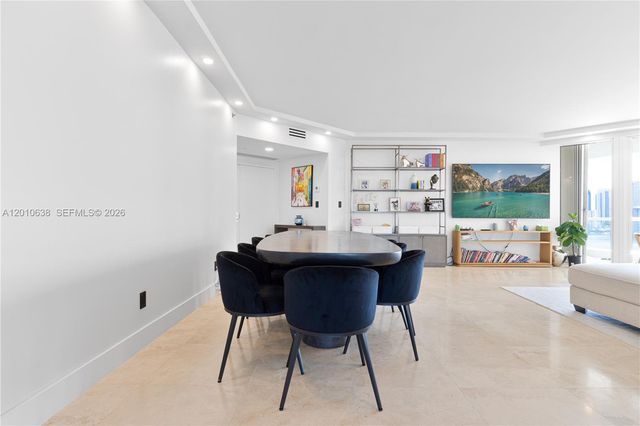 7000 Island Blvd 1402, Aventura, FL 33160