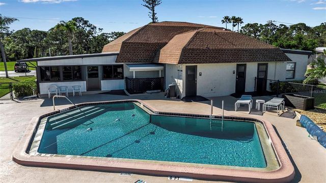 94 ANNE BONNY CIRCLE, Nokomis, FL 34275