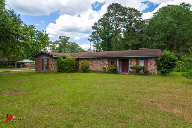 423 11th Street NE, Springhill, LA 71075