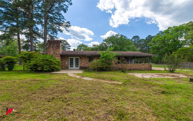 423 11th Street NE, Springhill, LA 71075