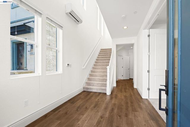 5806 Huntley Ave, Dublin, CA 94568