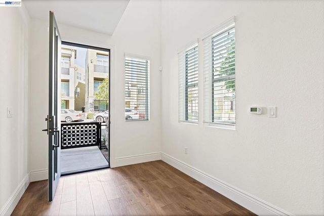 5806 Huntley Ave, Dublin, CA 94568