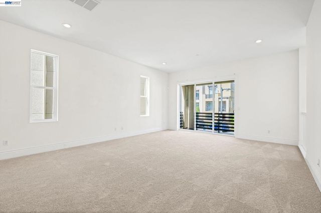 5806 Huntley Ave, Dublin, CA 94568