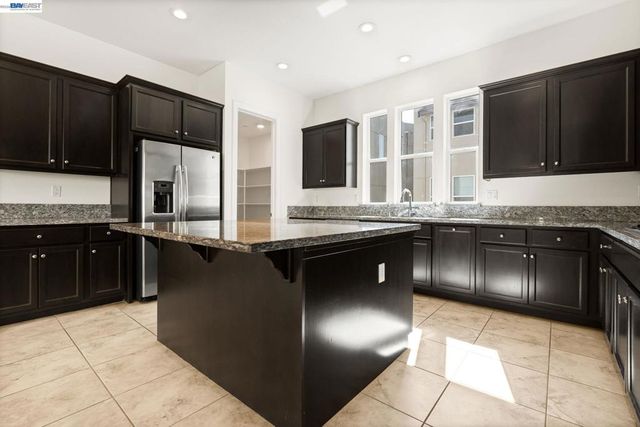5806 Huntley Ave, Dublin, CA 94568