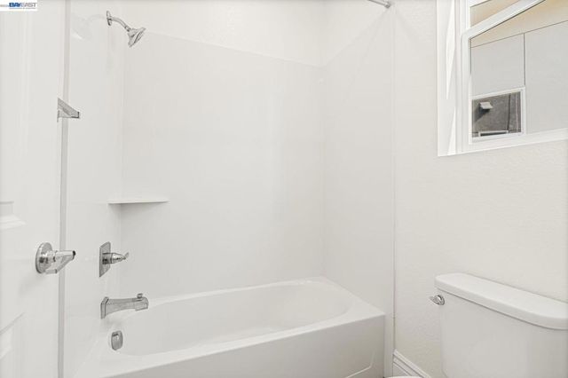 5806 Huntley Ave, Dublin, CA 94568