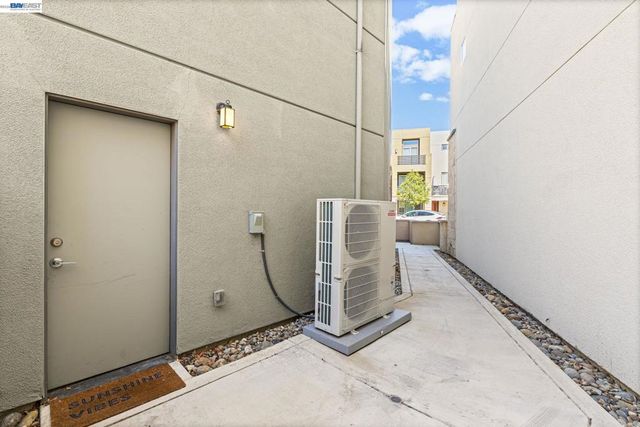 5806 Huntley Ave, Dublin, CA 94568