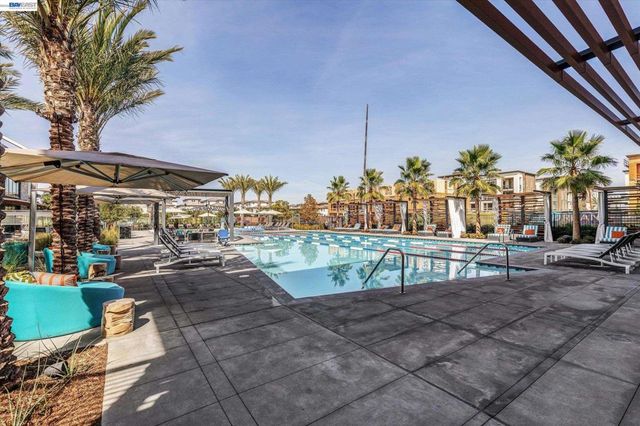 5806 Huntley Ave, Dublin, CA 94568