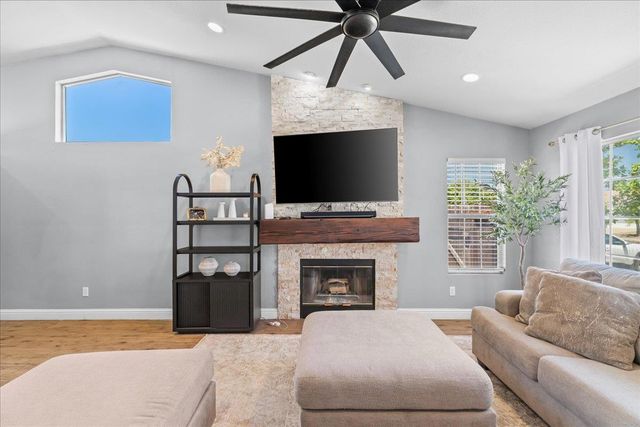 2616 Nemaha Way, Stockton, CA 95206