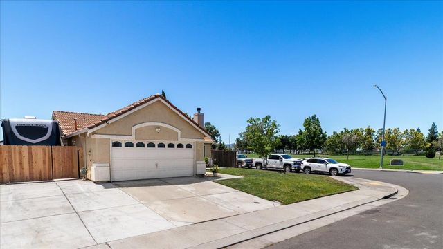 2616 Nemaha Way, Stockton, CA 95206