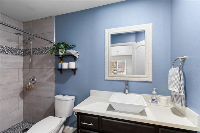 2616 Nemaha Way, Stockton, CA 95206