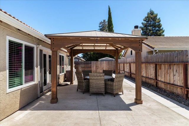 2616 Nemaha Way, Stockton, CA 95206