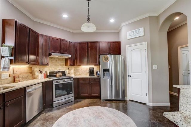 157 Keawakapu DR, Bastrop, TX 78602