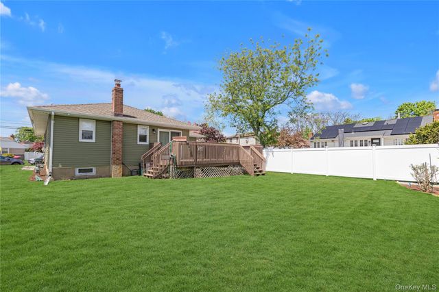 1107 Little Neck Avenue, North Bellmore, NY 11710