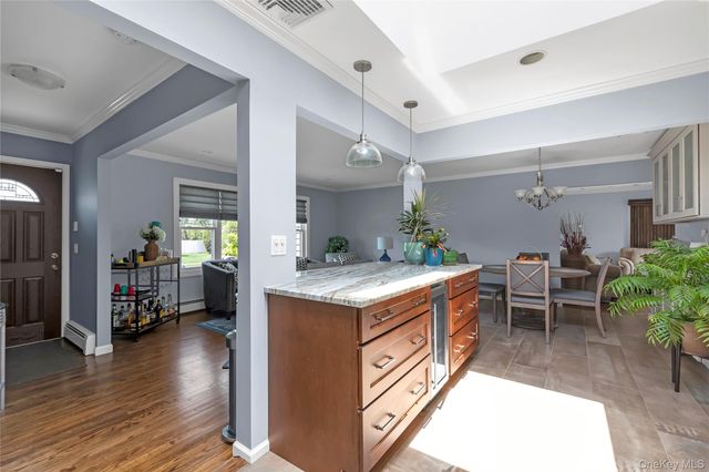 1107 Little Neck Avenue, North Bellmore, NY 11710