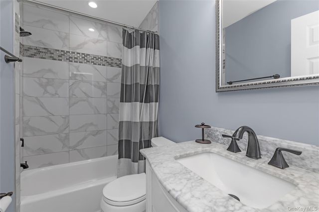 1107 Little Neck Avenue, North Bellmore, NY 11710