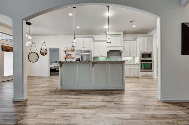 300 SW 171st Street, Oklahoma City, OK 73170