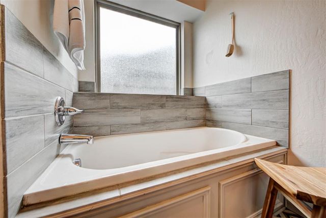 300 SW 171st Street, Oklahoma City, OK 73170