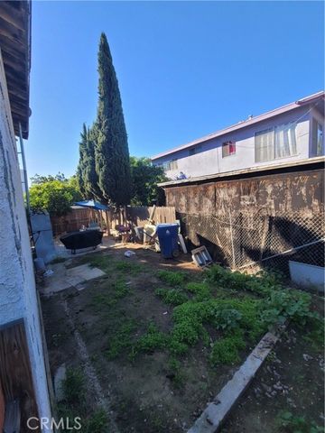 1757 S New England, Los Angeles, CA 90006