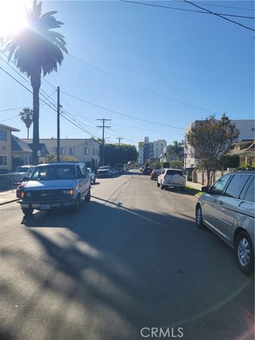 1757 S New England, Los Angeles, CA 90006