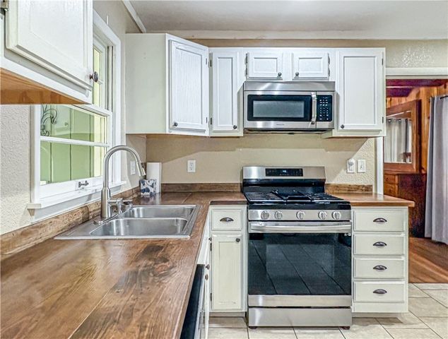 448 S Hwy 14, Yellville, AR 72687