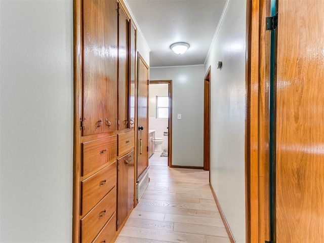 2001 N Keeton Avenue, Bethany, OK 73008