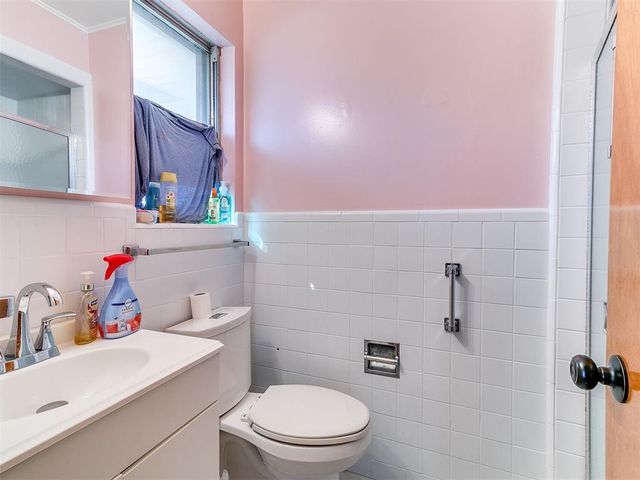 2001 N Keeton Avenue, Bethany, OK 73008