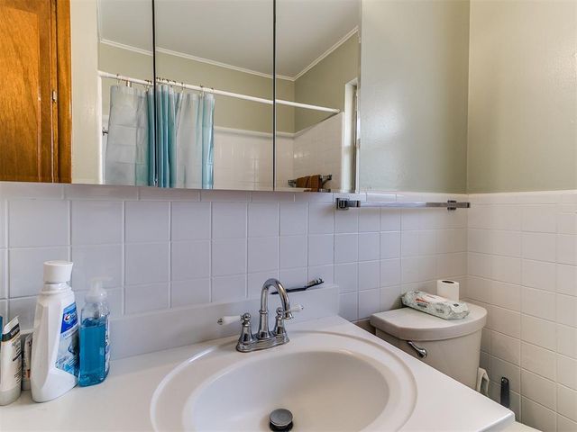 2001 N Keeton Avenue, Bethany, OK 73008