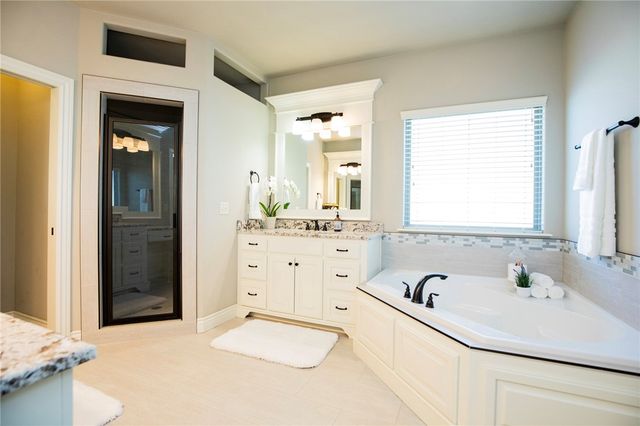 702 SE Fullerton Street, Bentonville, AR 72712