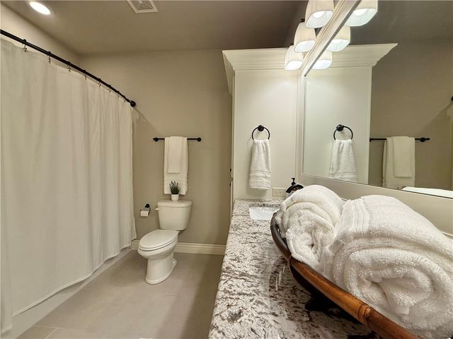 702 SE Fullerton Street, Bentonville, AR 72712