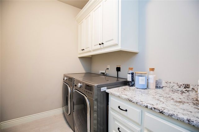 702 SE Fullerton Street, Bentonville, AR 72712