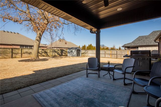 702 SE Fullerton Street, Bentonville, AR 72712