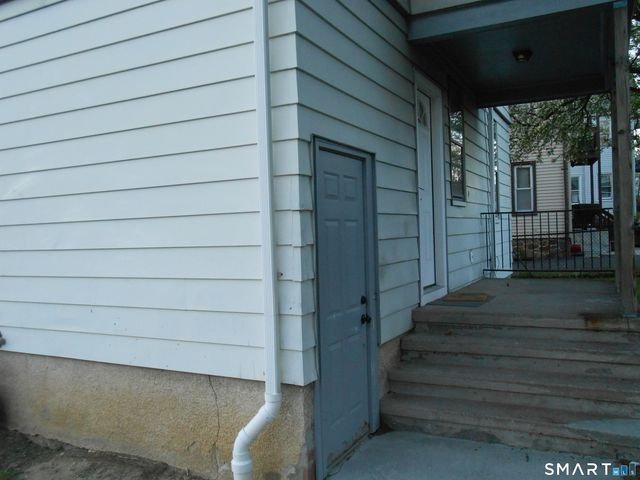 254 Wayne Street, Bridgeport, CT 06606